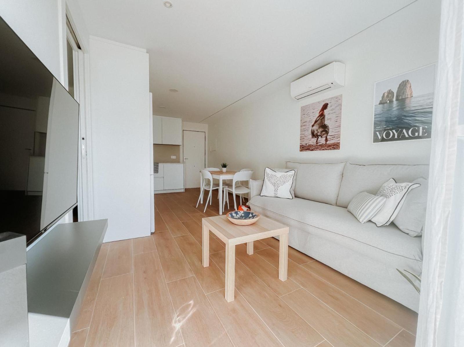 Femina Blue Apartment Кембрилс Екстериор снимка